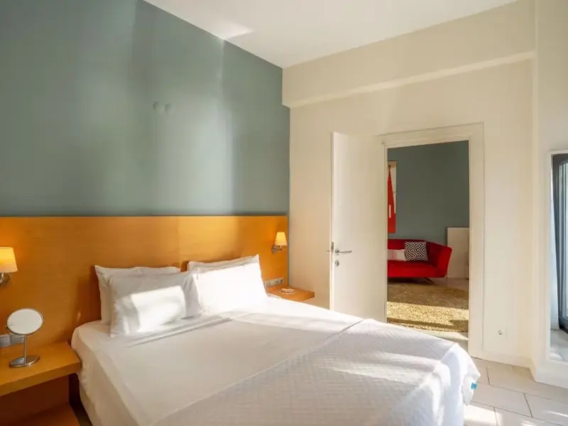 Med Inn Boutique Hotel 43