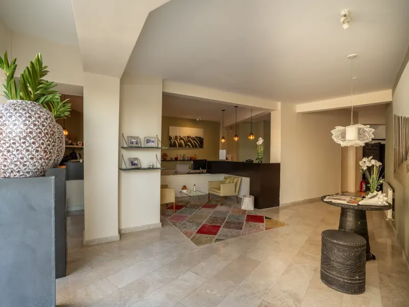 Med Inn Boutique Hotel 33