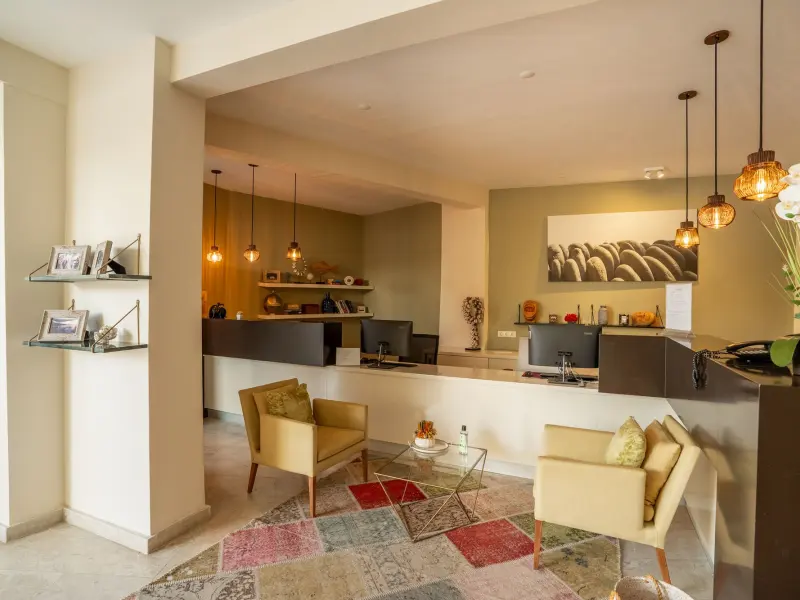 Med Inn Boutique Hotel 32