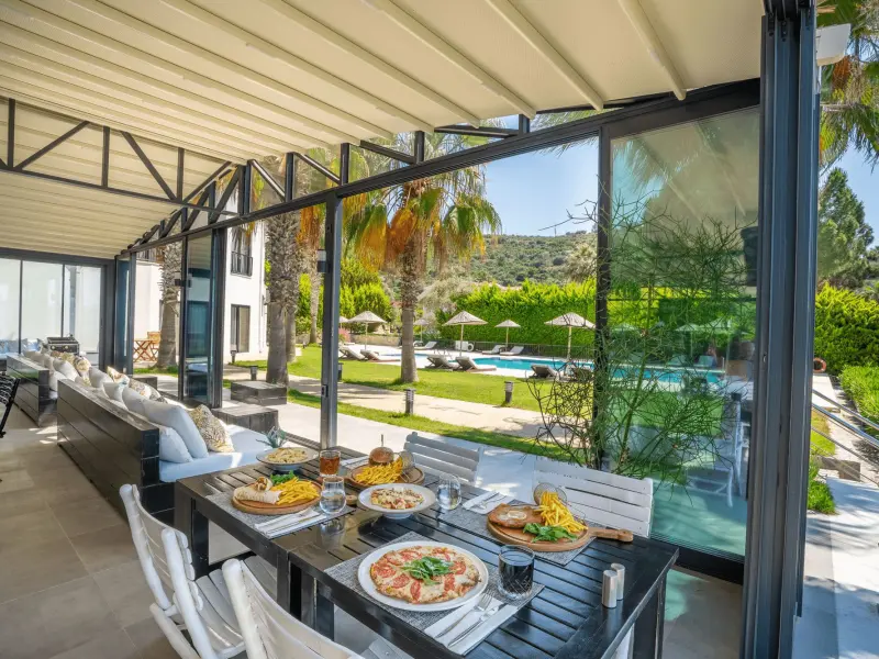 Med Inn Boutique Hotel 11