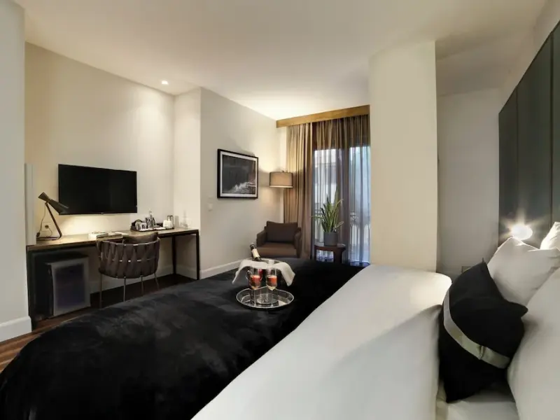 39 Kalamış Marina Hotel 43