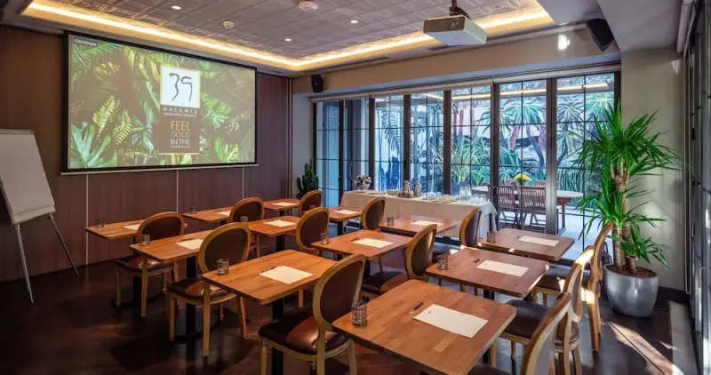 39 Kalamış Marina Hotel 12