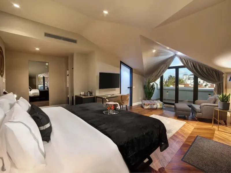 39 Kalamış Marina Hotel 9