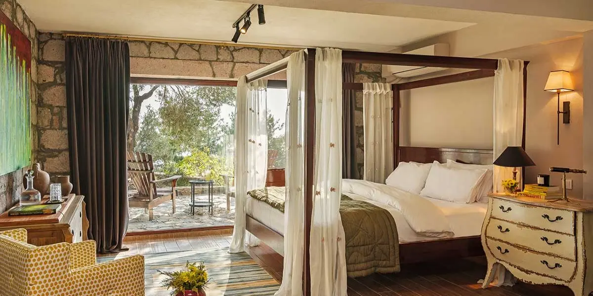 Simurg Inn