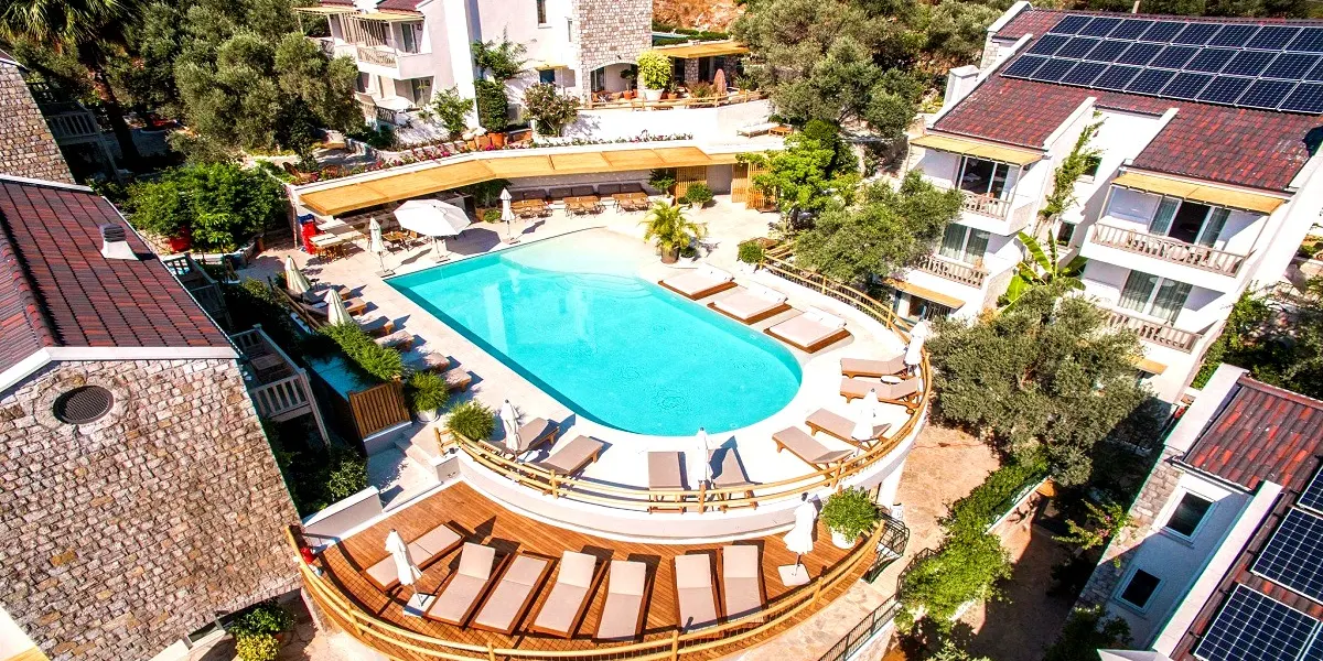 Pilos Suites