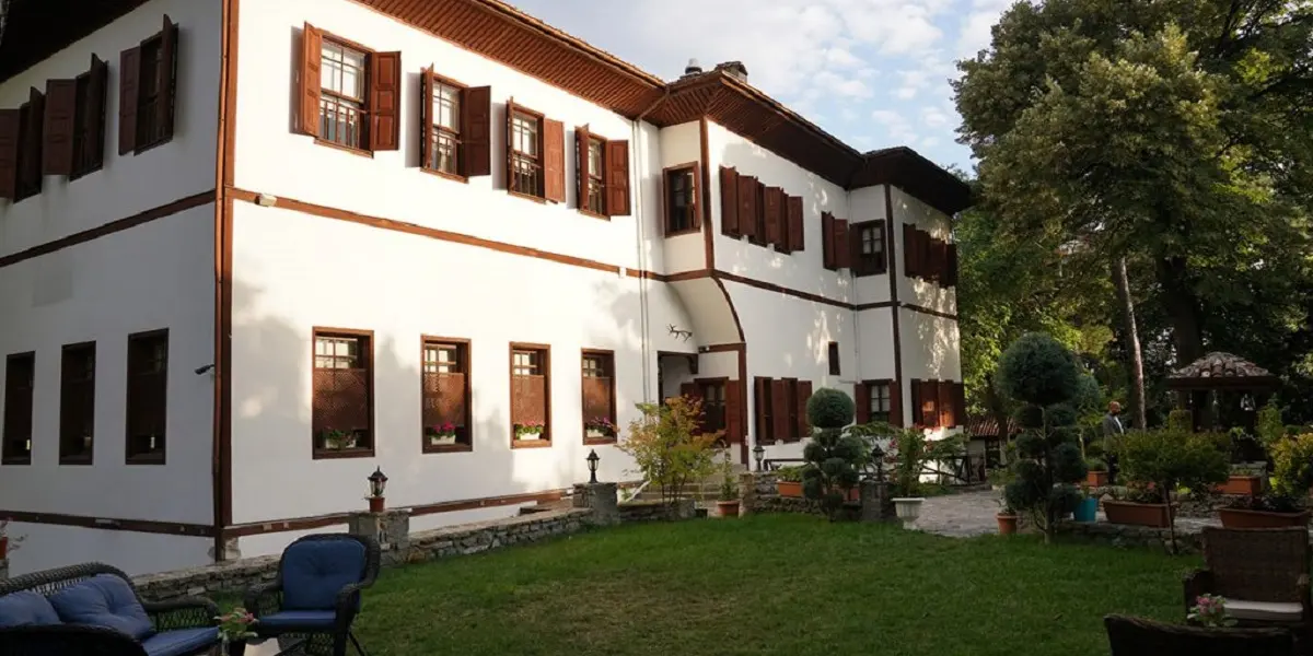 Havuzlu Asmazlar Konagi