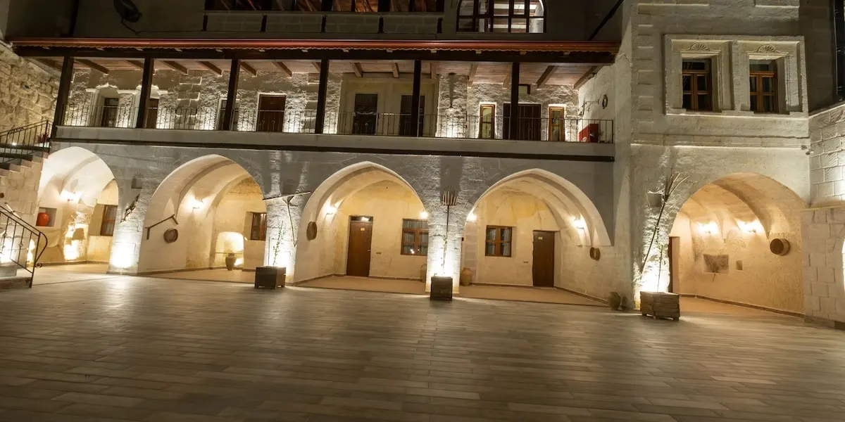 Mesken Cave Suites