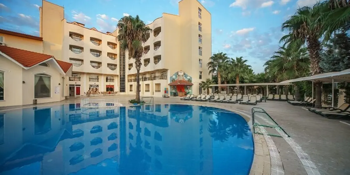 Larissa Inn Hotel