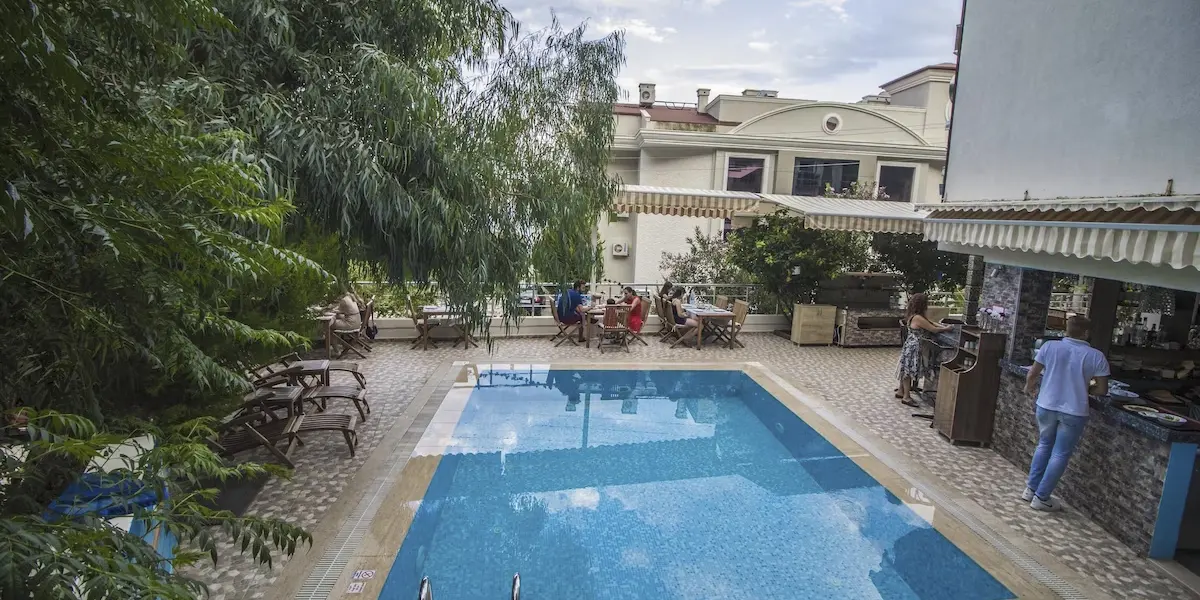 Eden Pyara Hotel