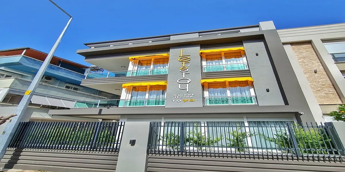 Let'stay Sweet Home Yellow