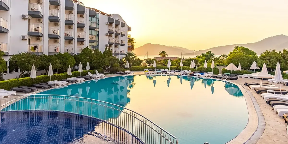 Caprice Beach Hotel