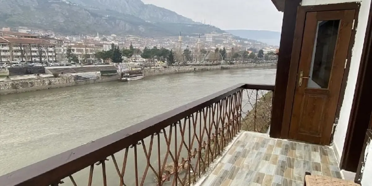 Ziyagil Konağı