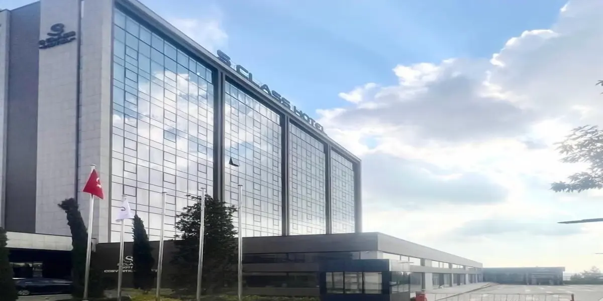 S Class Hotel & Convetion Center