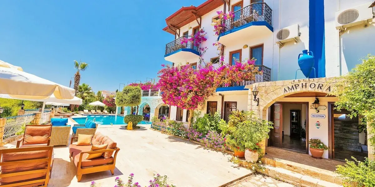 Amphora Hotel