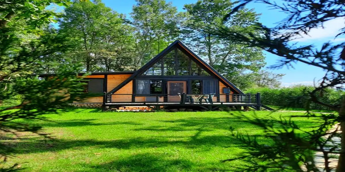 Pentalow Cabin