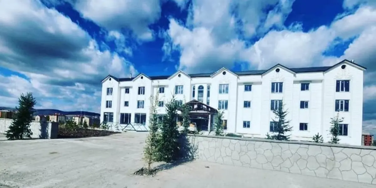 Lion Hill Resort Otel
