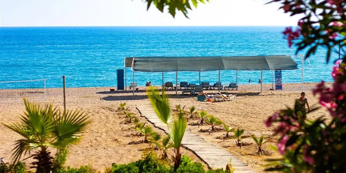 Naz Beach Bungalov Hotel