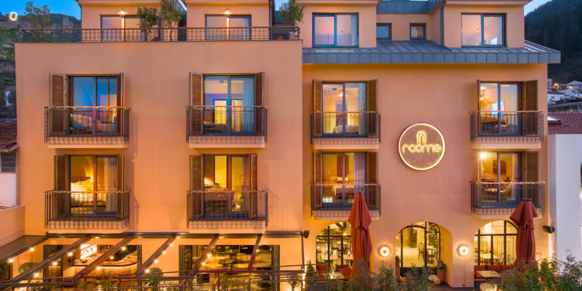 Roome Hotel