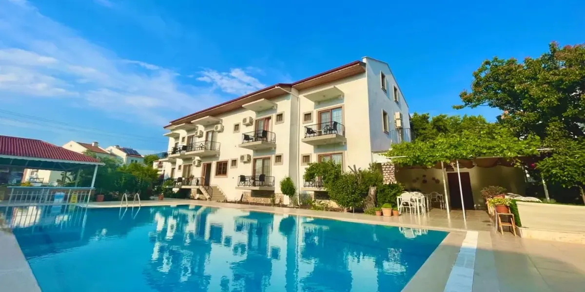 Cennet Hotel