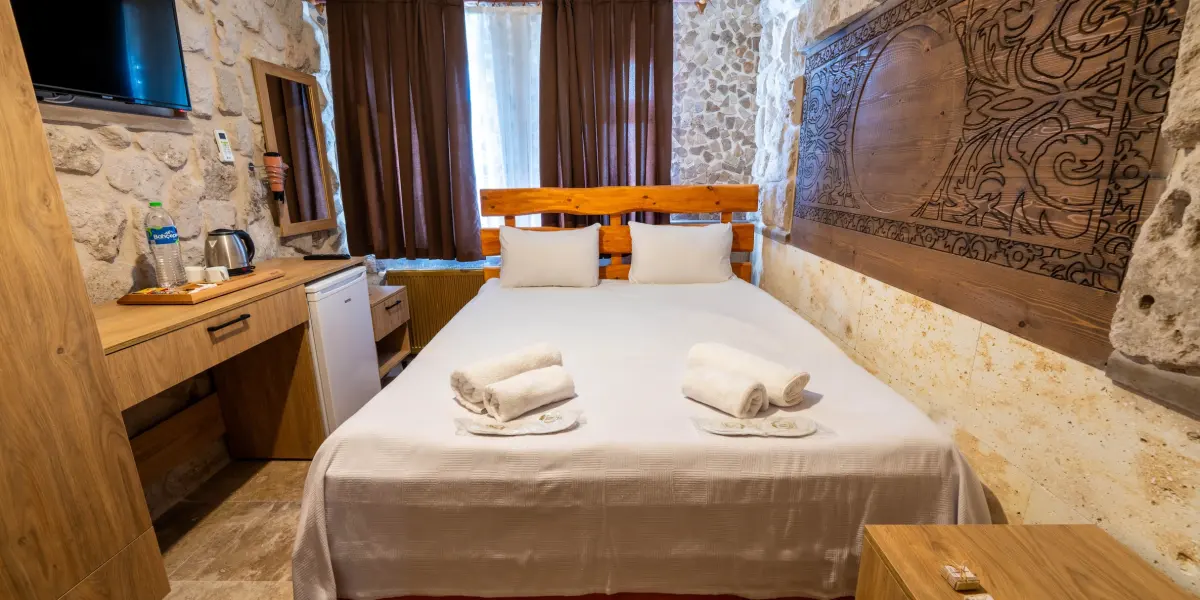 Crazy Horse Hotel
