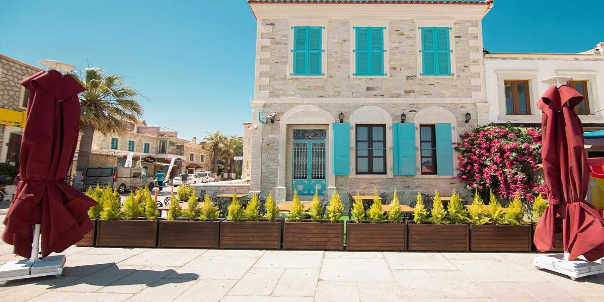 Marina Foca Hotel