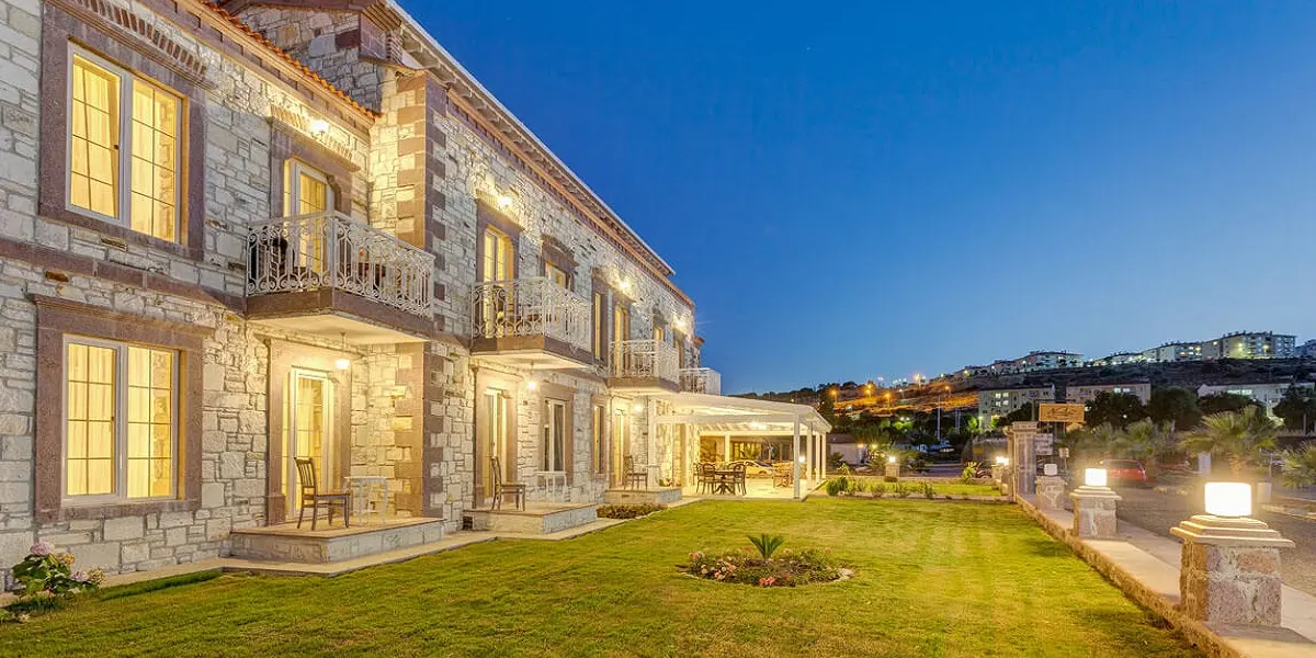 Navalia Otel