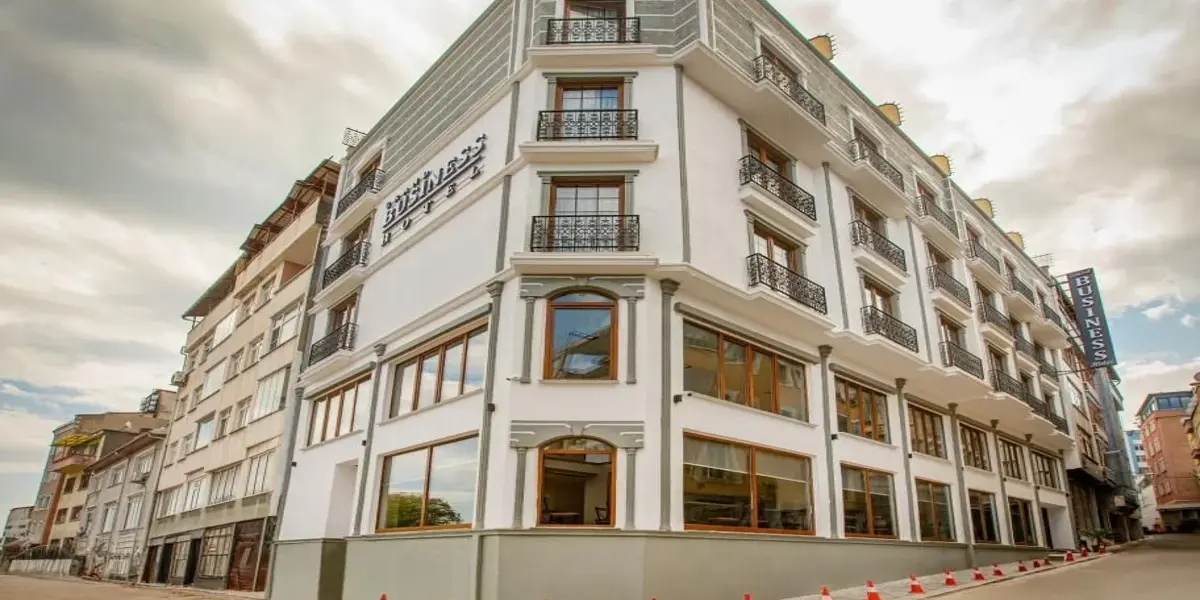 Grand Business Hotel