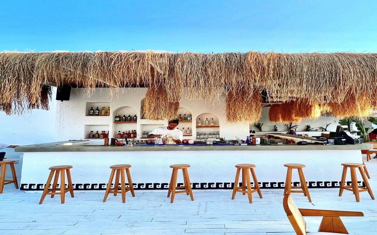 Volley Hotel 1