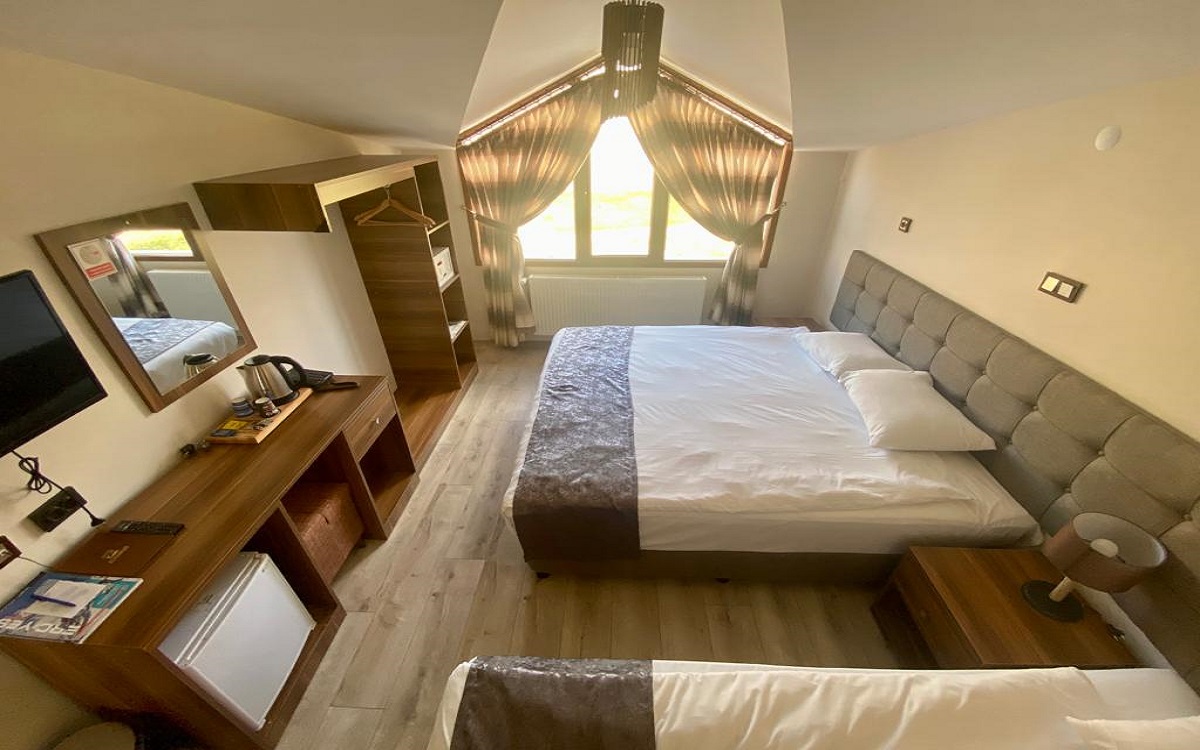 Zümrüt Palas Otel 4