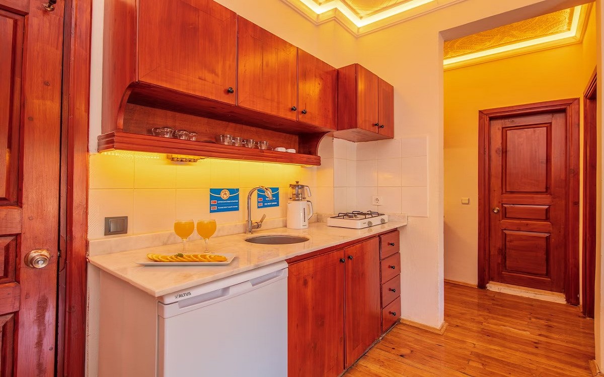 Mese Suites 4