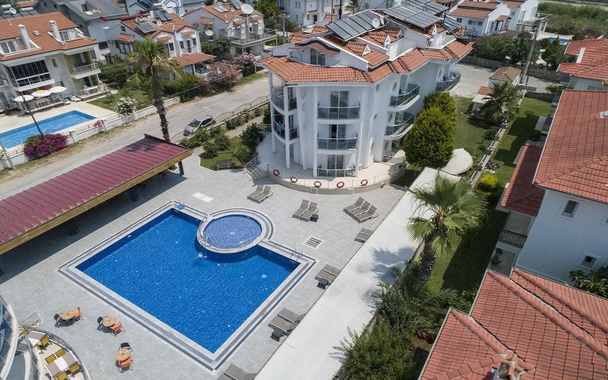 Nevada Hotel & Spa 1