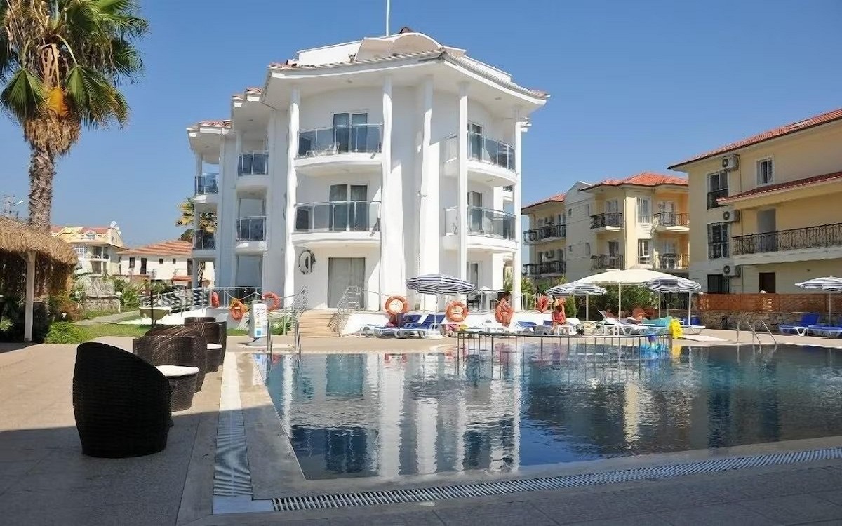 Nevada Hotel & Spa 4