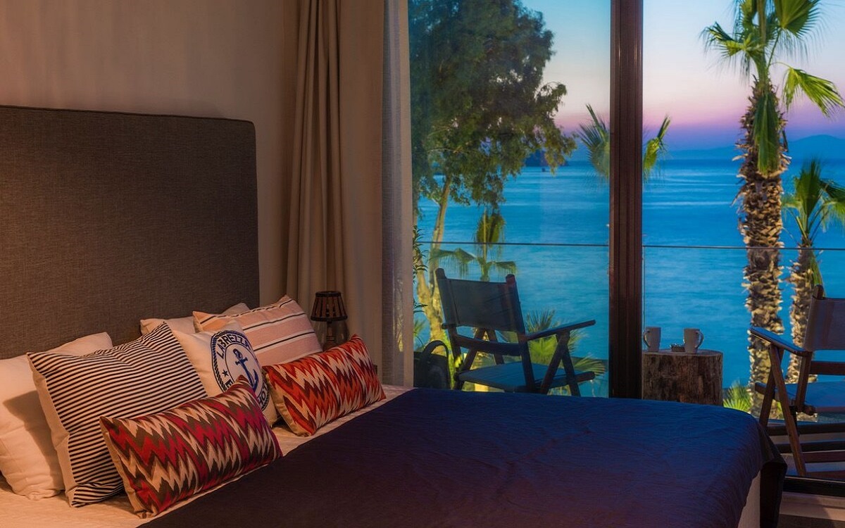 La Local Beach & Hotel 4