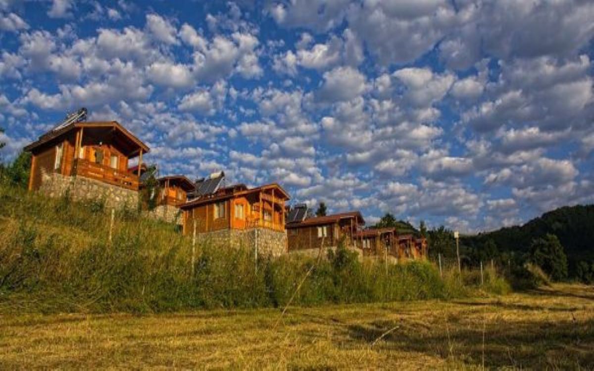 Laset Restaurant & Bungalov Tatil Köyü 2