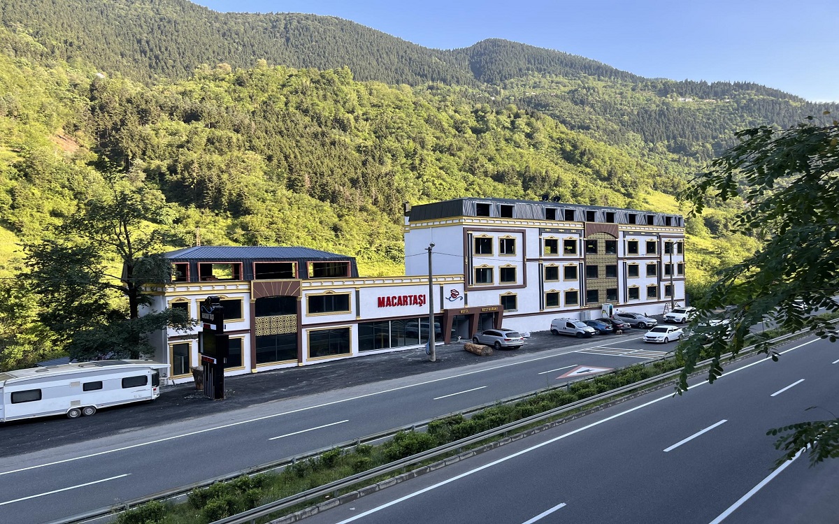 Macar Taşı Otel & Restaurant