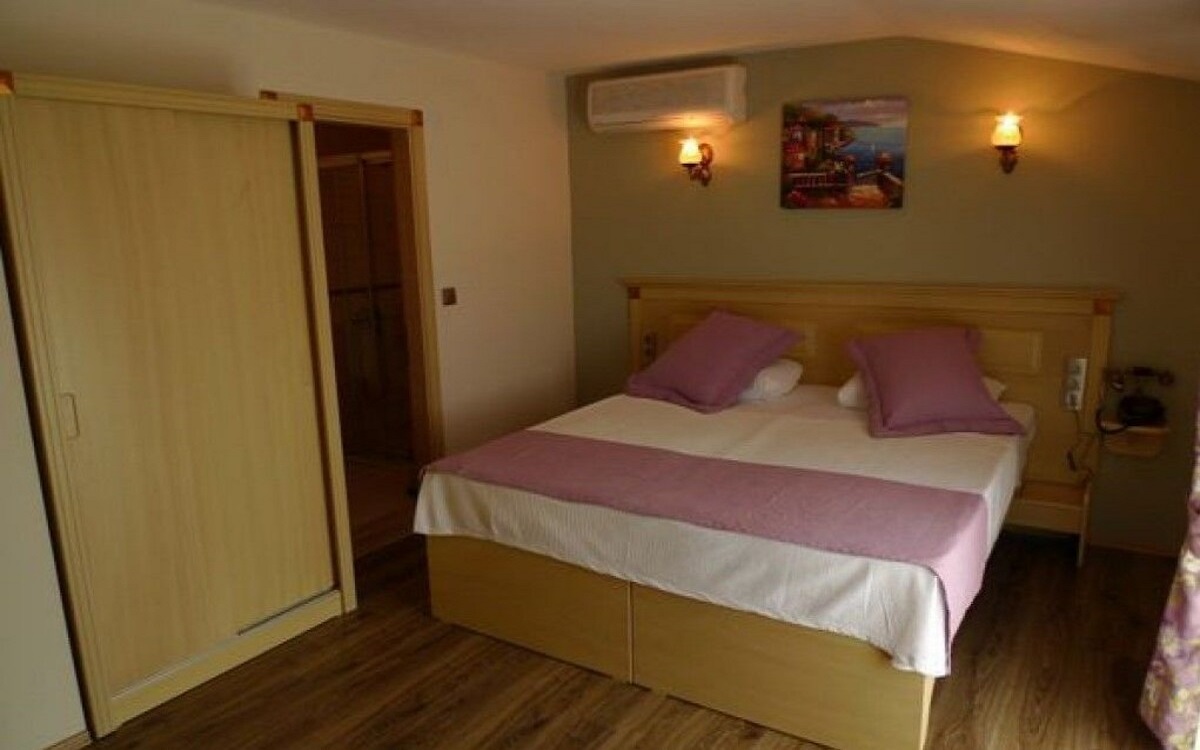 Uckale Otel 4