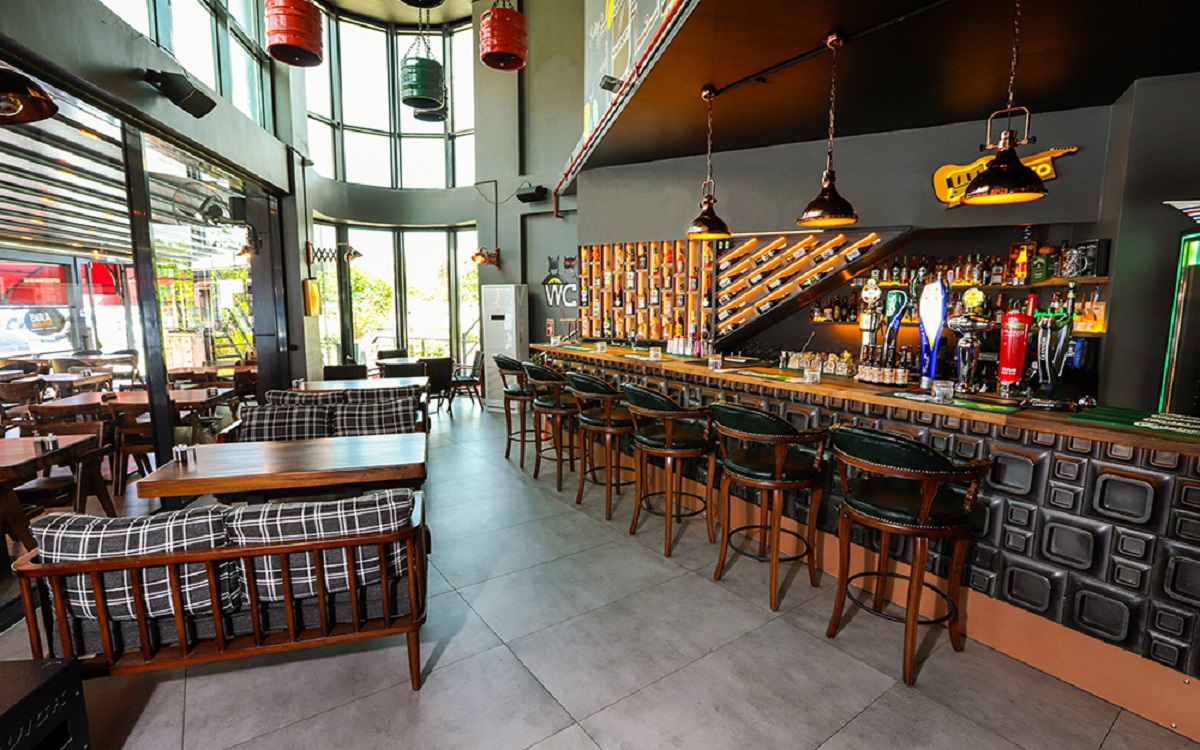 Brand Business Hotel 1