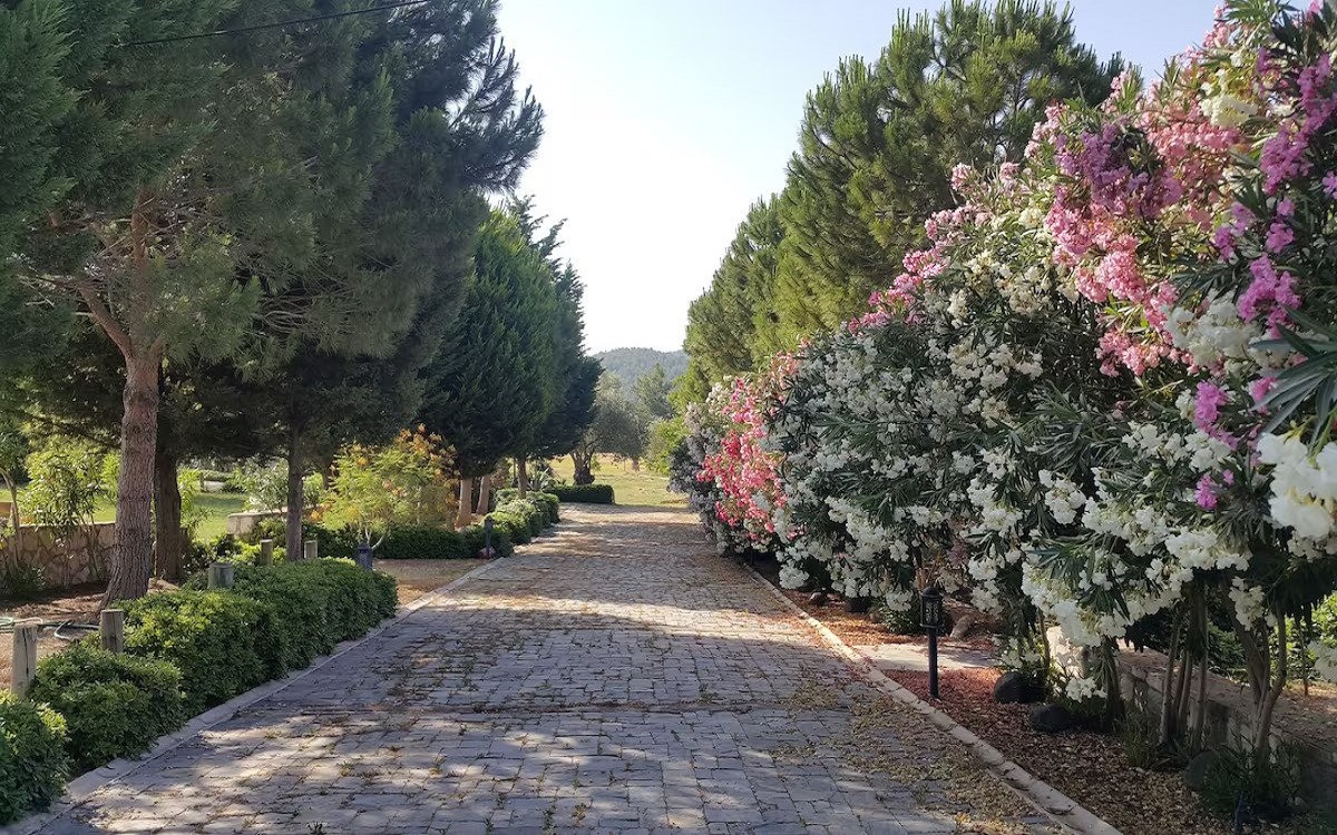 Urla Çiftlik Otel 1