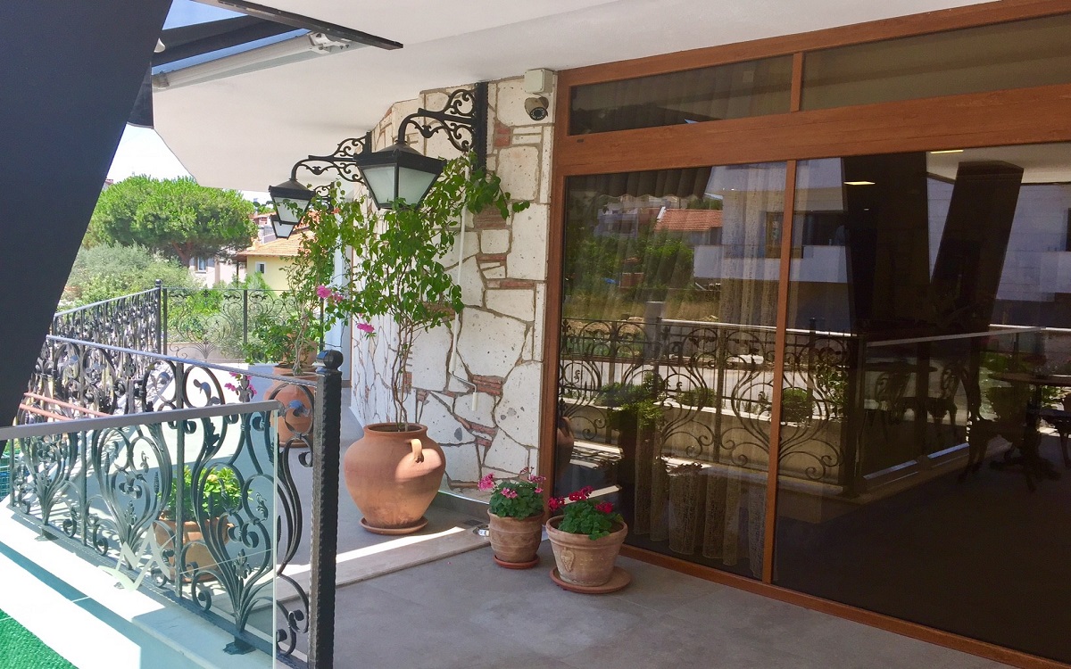 Maison Vourla Hotel 2