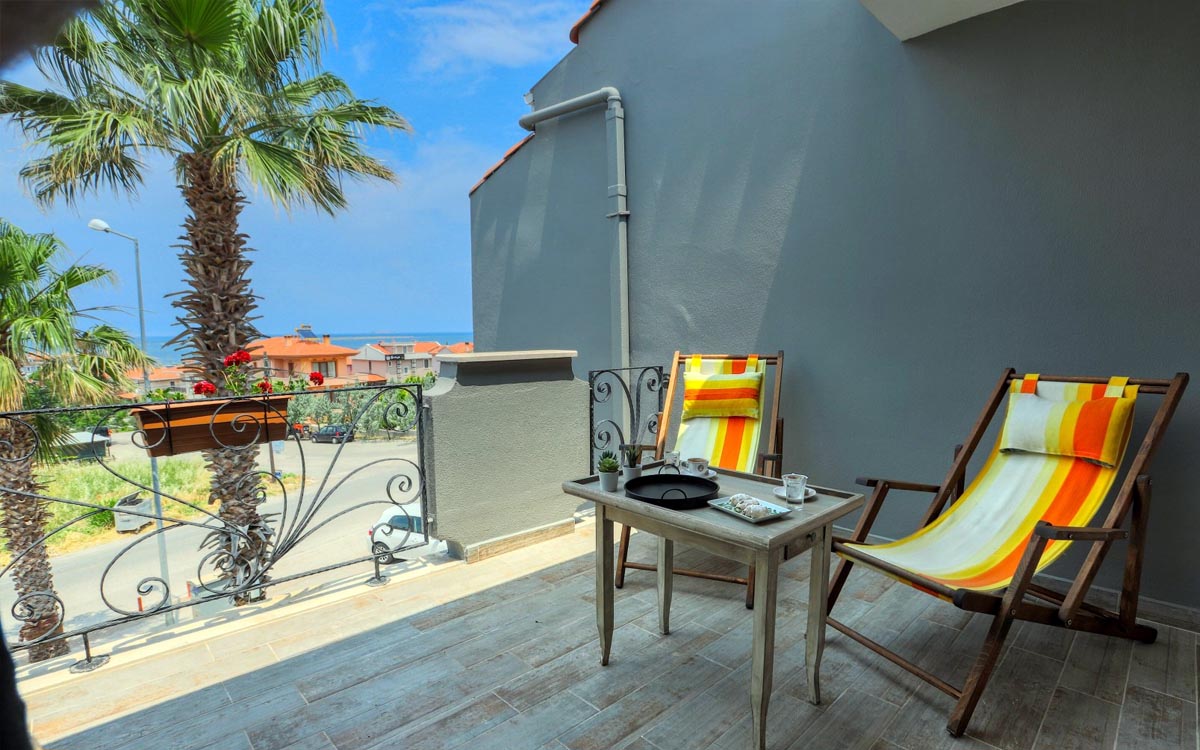 Cunda House Küçük Otel 4