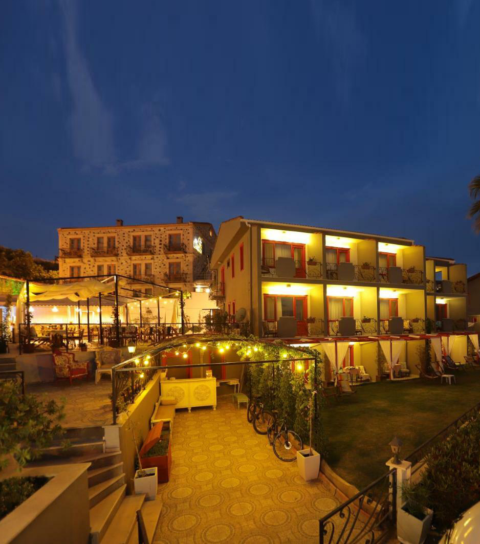 Cunda House Küçük Otel