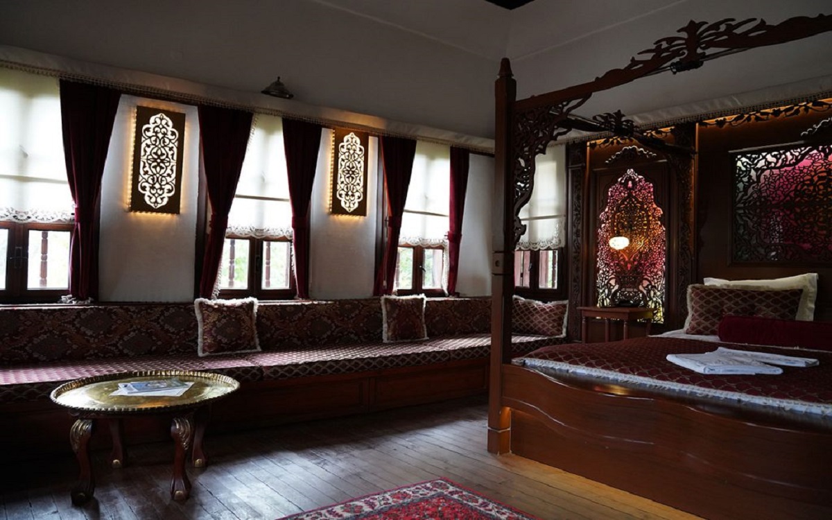 Havuzlu Asmazlar Konagi 4