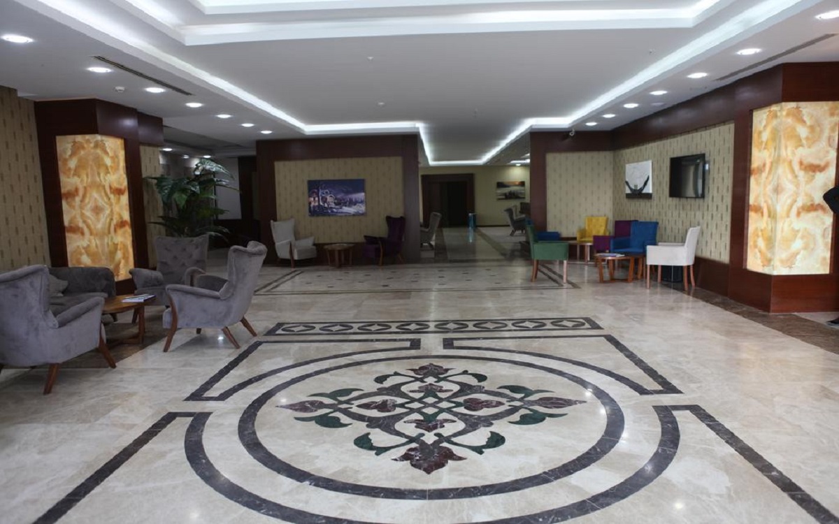 The Karspark Hotel 4