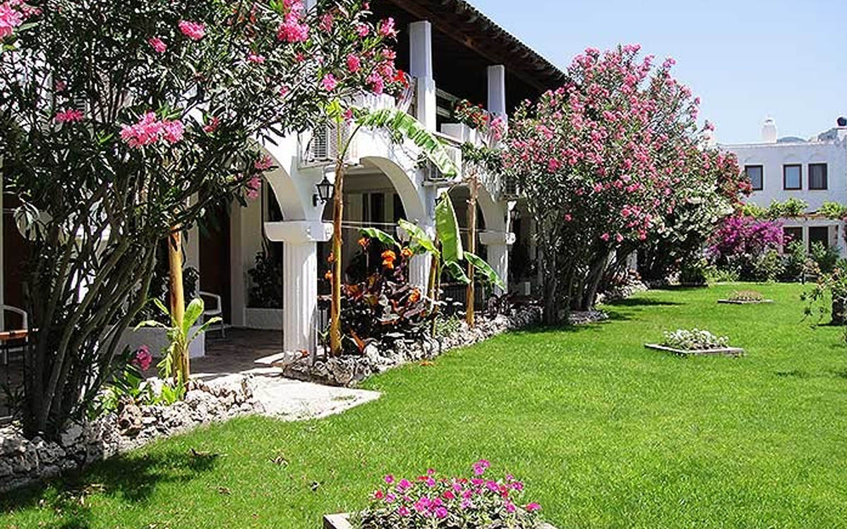 Mandalya Küçük Otel 1