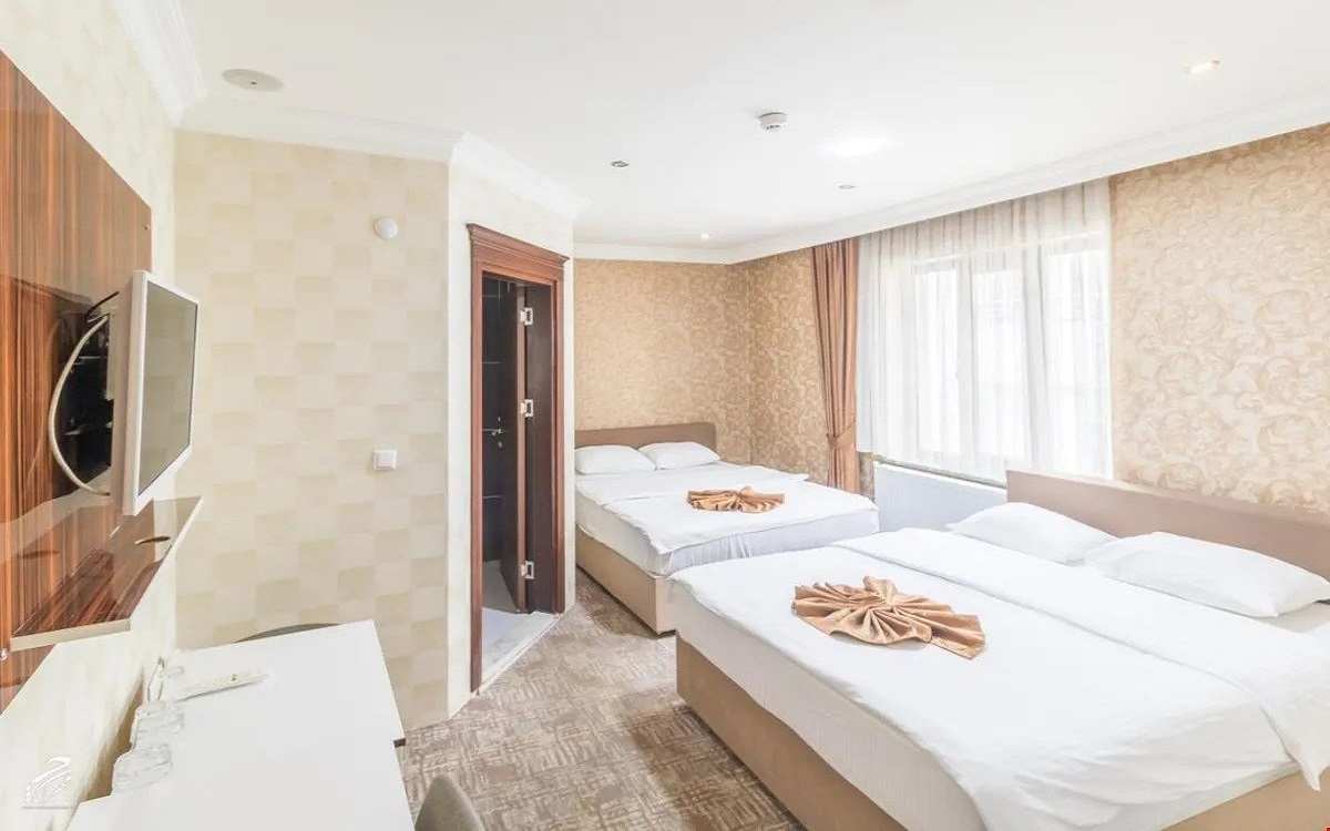 Dosco Hotel Van 1