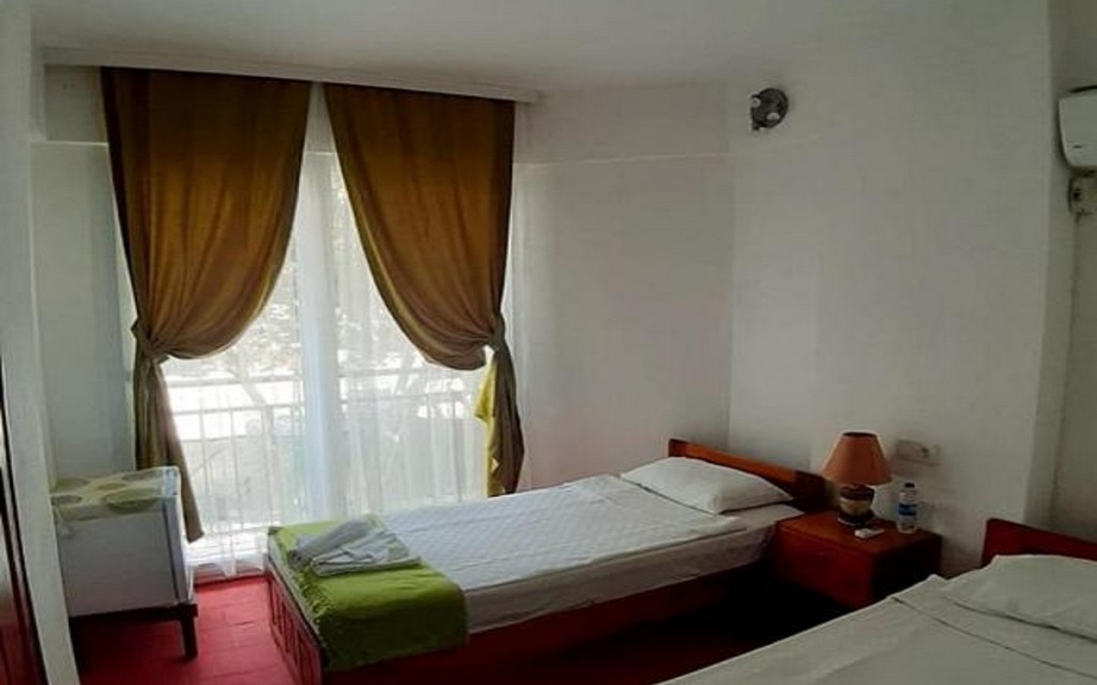 Caretta Caretta Hotel 1