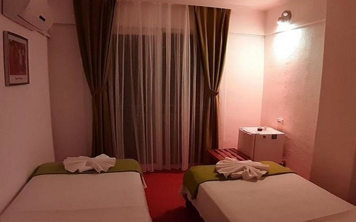 Caretta Caretta Hotel 3