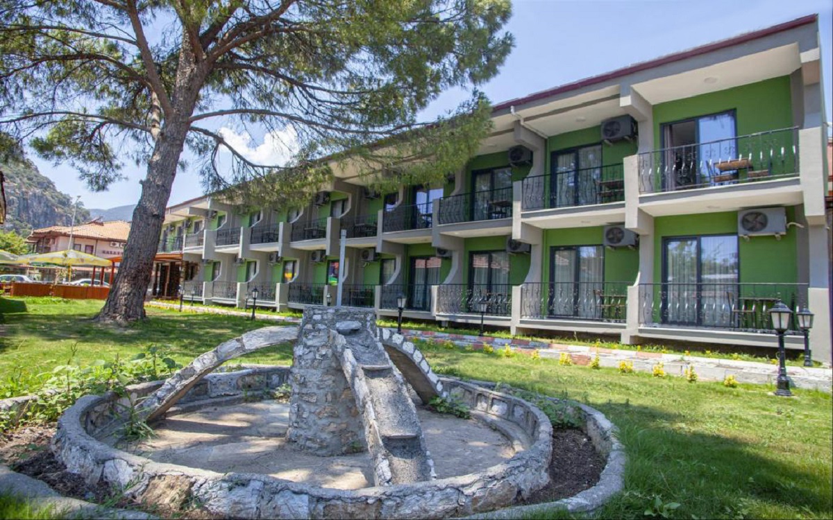 Smyrna Hotel 3