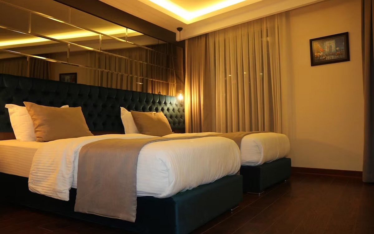 New Point Hotel 2