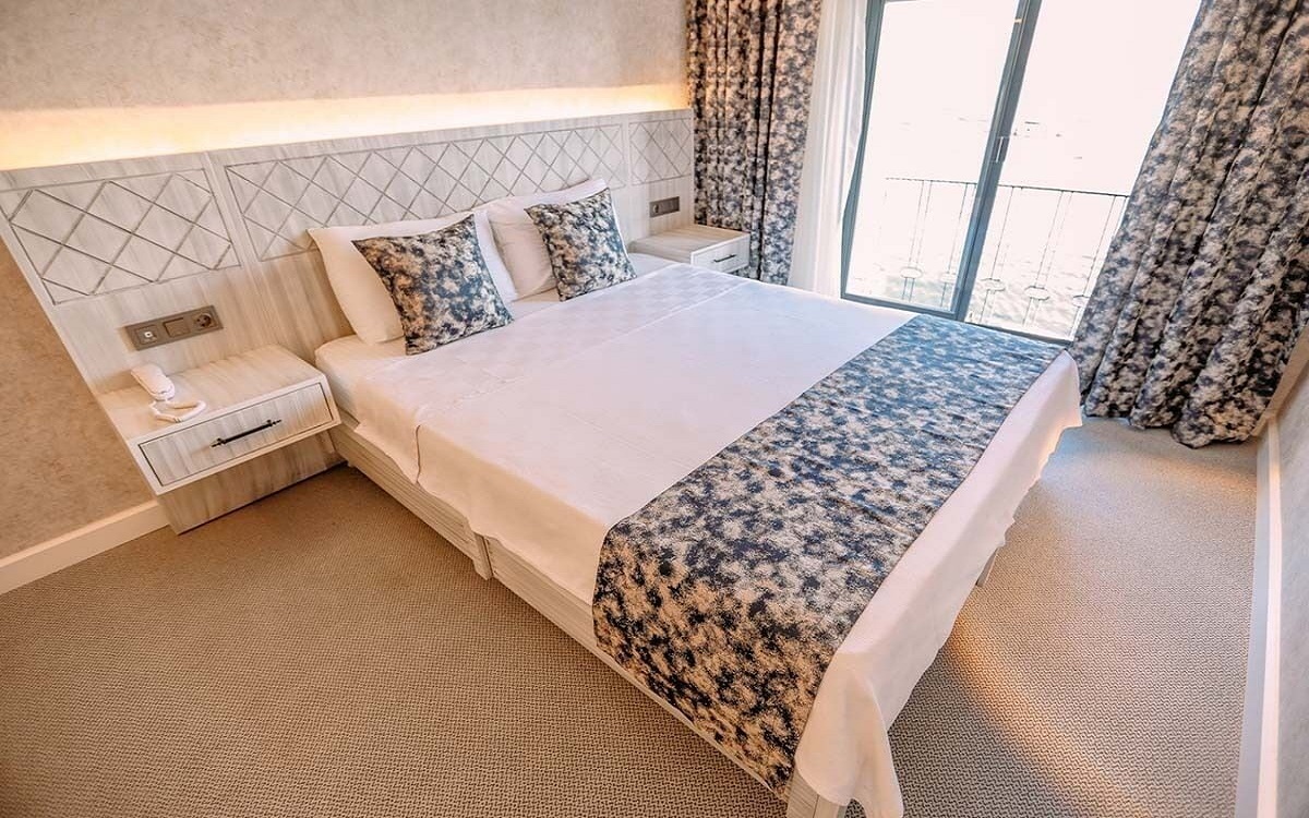 Platinum Otel 4